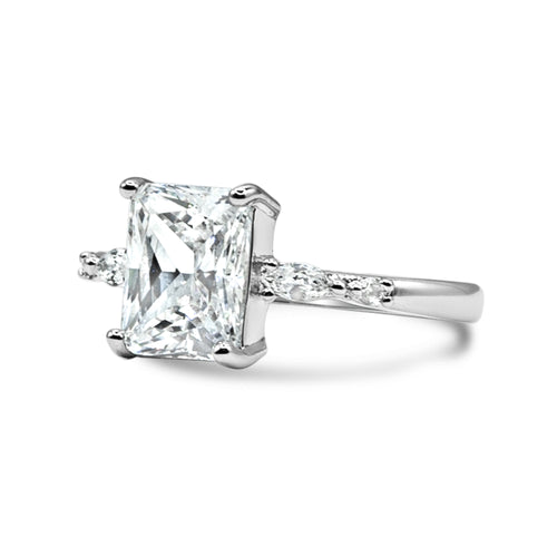 The Blaize Ring - 3ct Moissanite