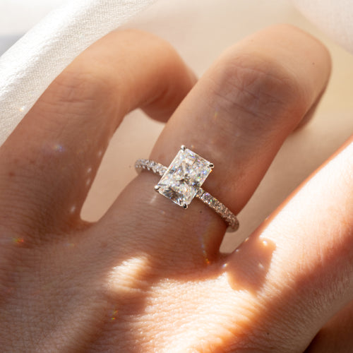 The Alycia Ring - 2ct Moissanite