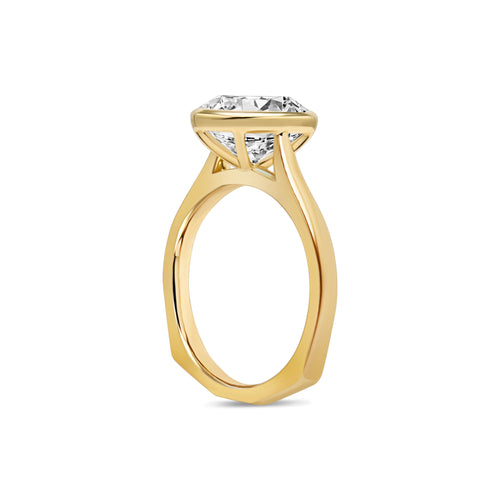 The Fleur Ring - 2.9ct Moissanite