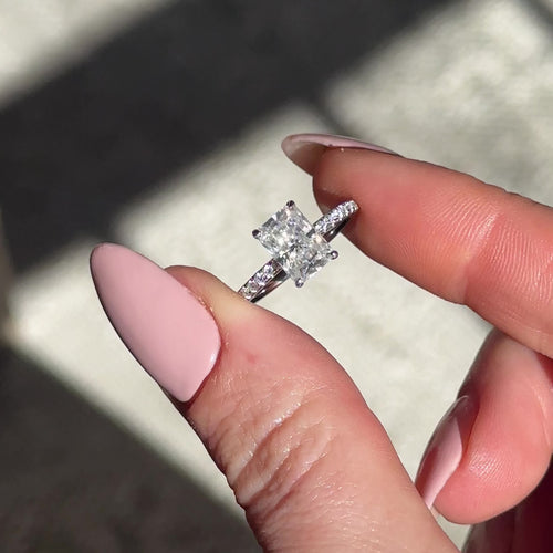 The Alycia Ring - 2ct Moissanite