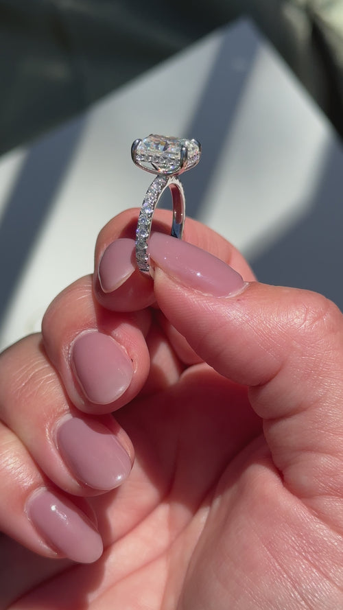 The Sofia Ring - 4.15ct Moissanite