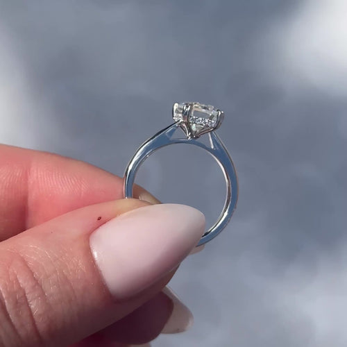 The Marie Ring - Moissanite